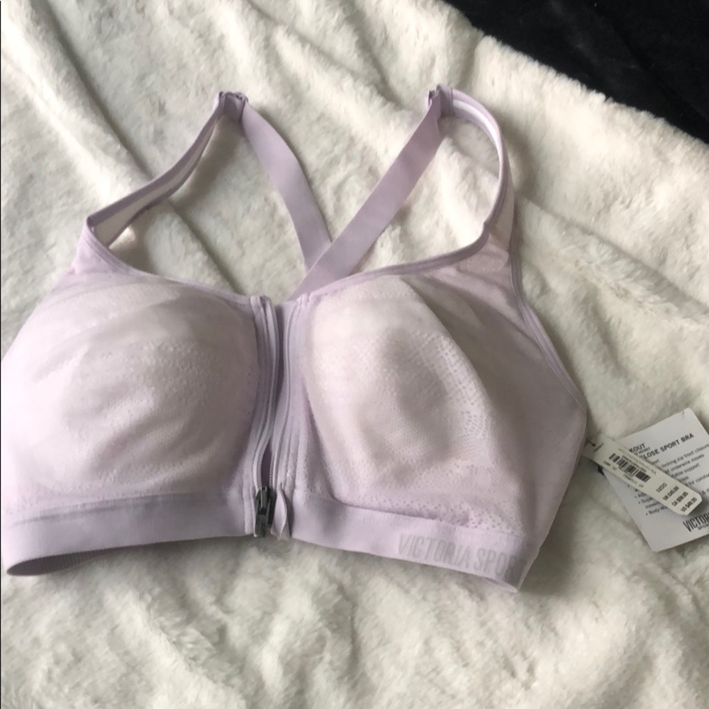 BRAND NEW VICTORIA SECRET Sports Bra